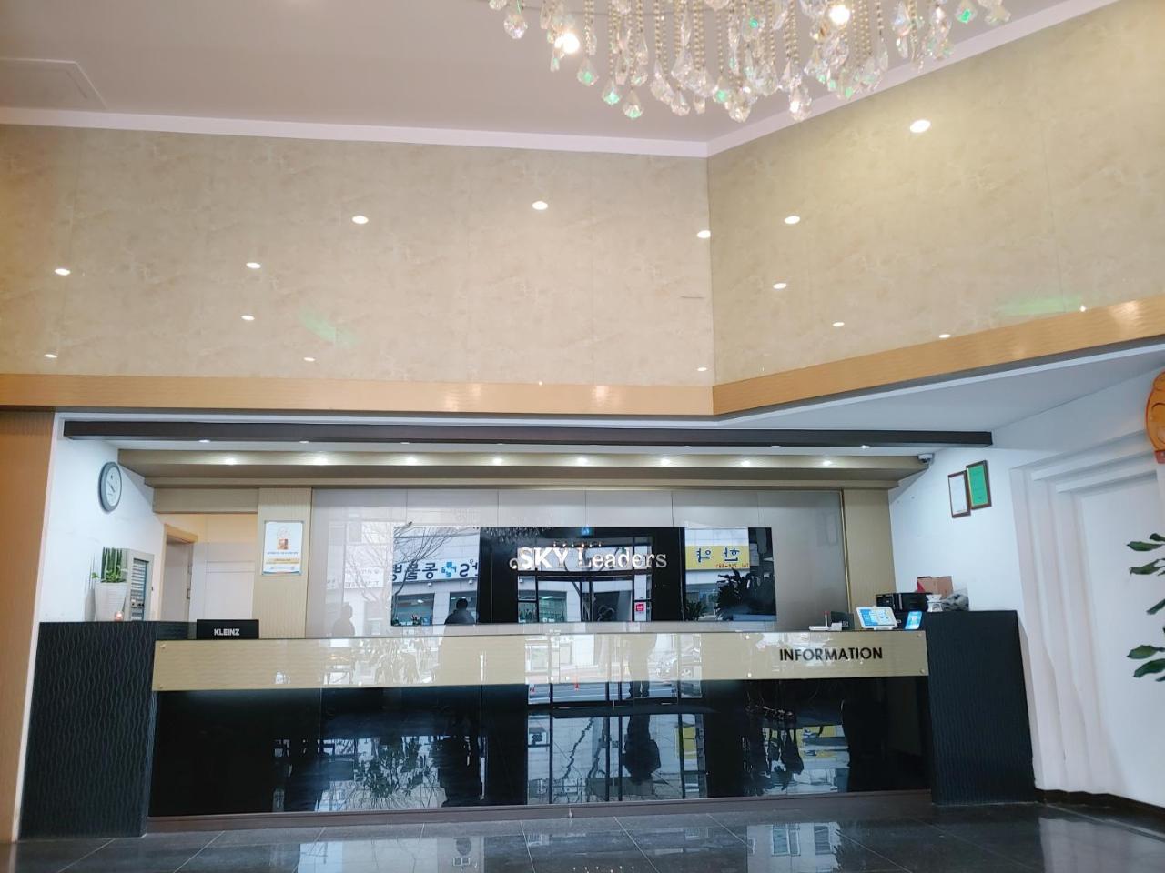 Sky Leaders Hotel Чеджу Екстериор снимка